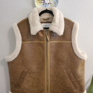 American Eagle Outfitters Brown and Cream Shearling Vest